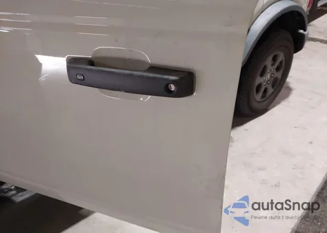 2025 Ford Bronco Big Bend from USA, damaged, VIN 1FMDE7BH8SLB09107